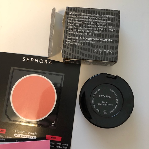 Blush & Kisses Lips sample bag makeup lot - Picture 3 of 4